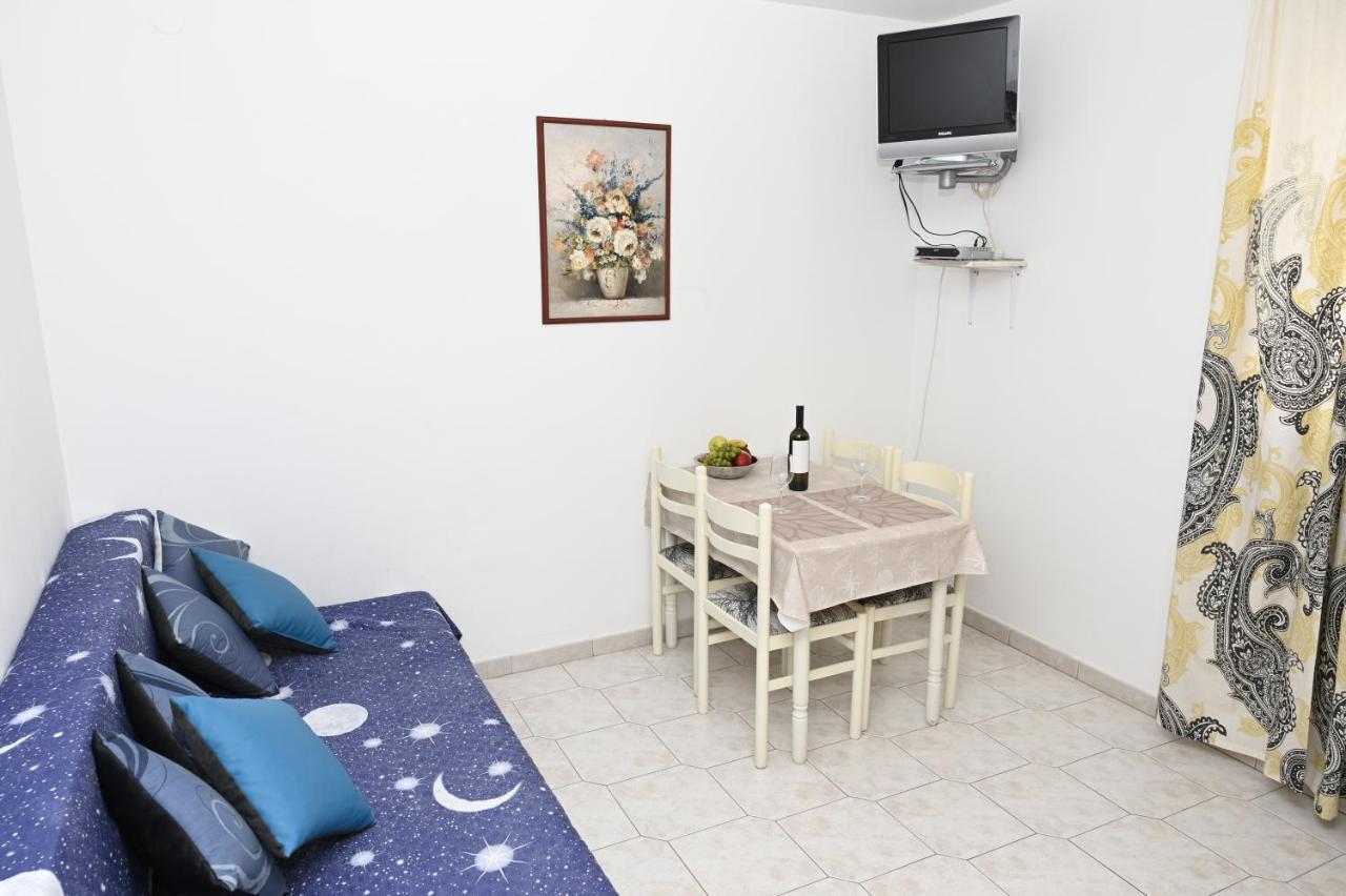בול Apartments "Sea View" Miki & Ivana מראה חיצוני תמונה